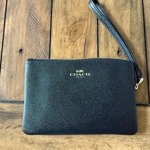 Coach Black Leather Wristlet wallet